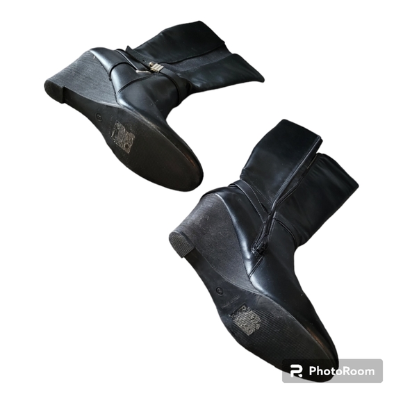 Black Wedge Boots - Picture 5 of 5